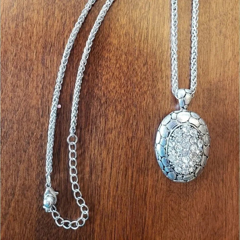 Premier silver and  jewel‎ necklace